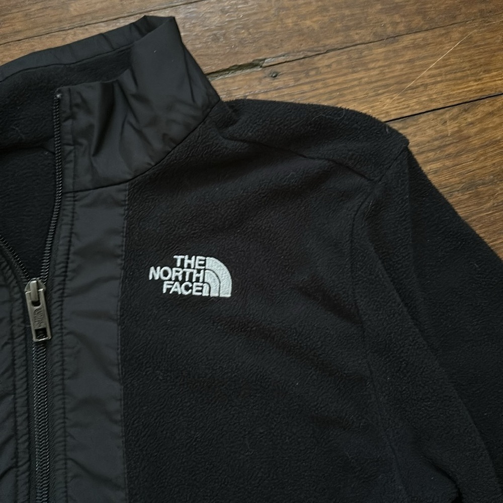 Teen Large Northface pullover - Picture 2 of 3